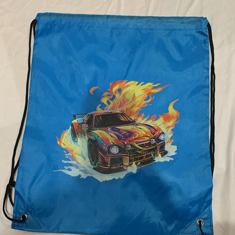 Backpack and t shirt set - Picture 3 of 4